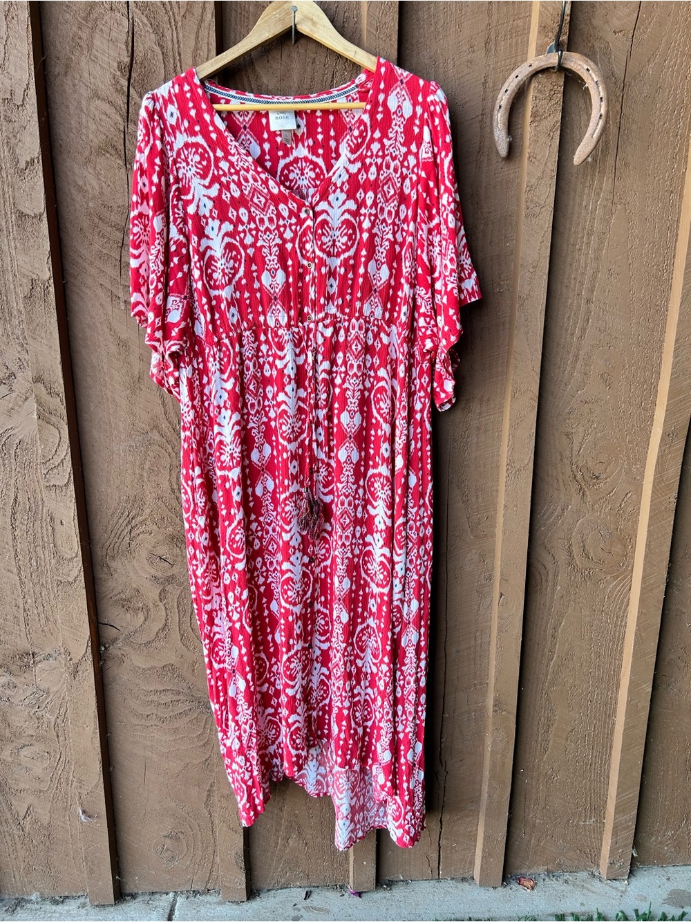 Knox Rose Red and White Printed V-Neck Dress